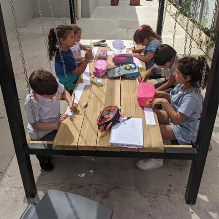 Paradigmas que nos inspiran - Niños y niñas dibujando